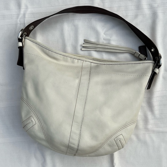 Vintage Coach Large SoHo Hobo Shoulder Bag in Leather - Picture 5 of 11